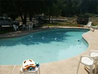 Fawndale Oaks Swimming Pool